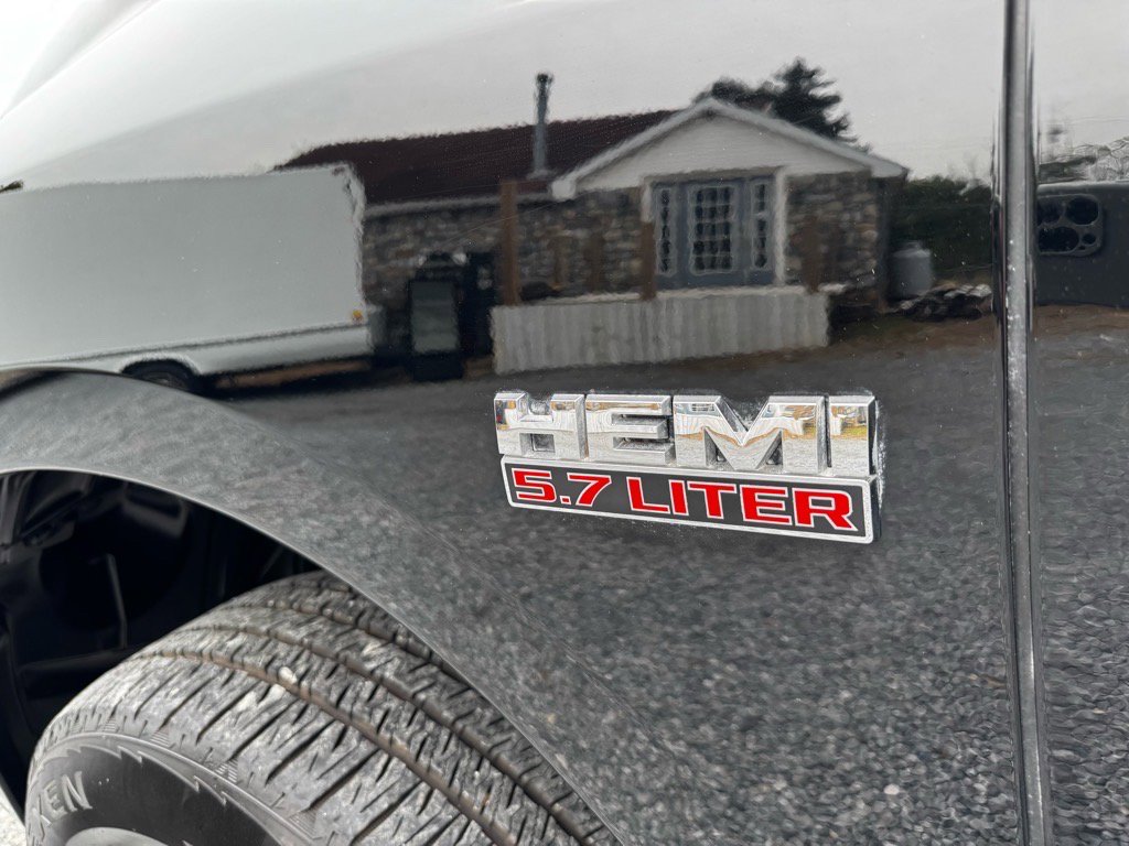 Used 2014 RAM 1500 Express image 9