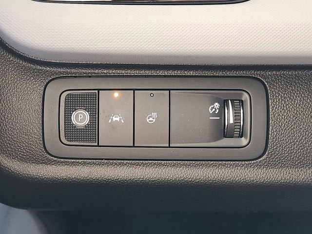 New 2027 Chevrolet Bolt LT w/ Comfort Package image 50