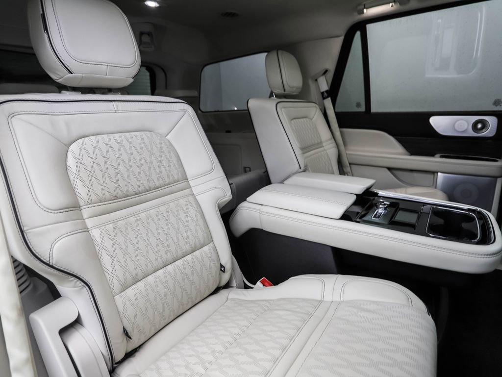 Used 2021 Lincoln Navigator Black Label image 29
