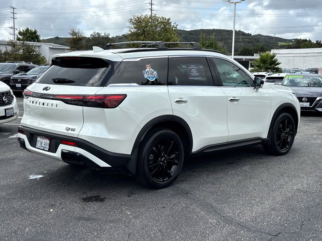 Certified 2025 INFINITI QX60 Luxe w/ Black Edition image 3