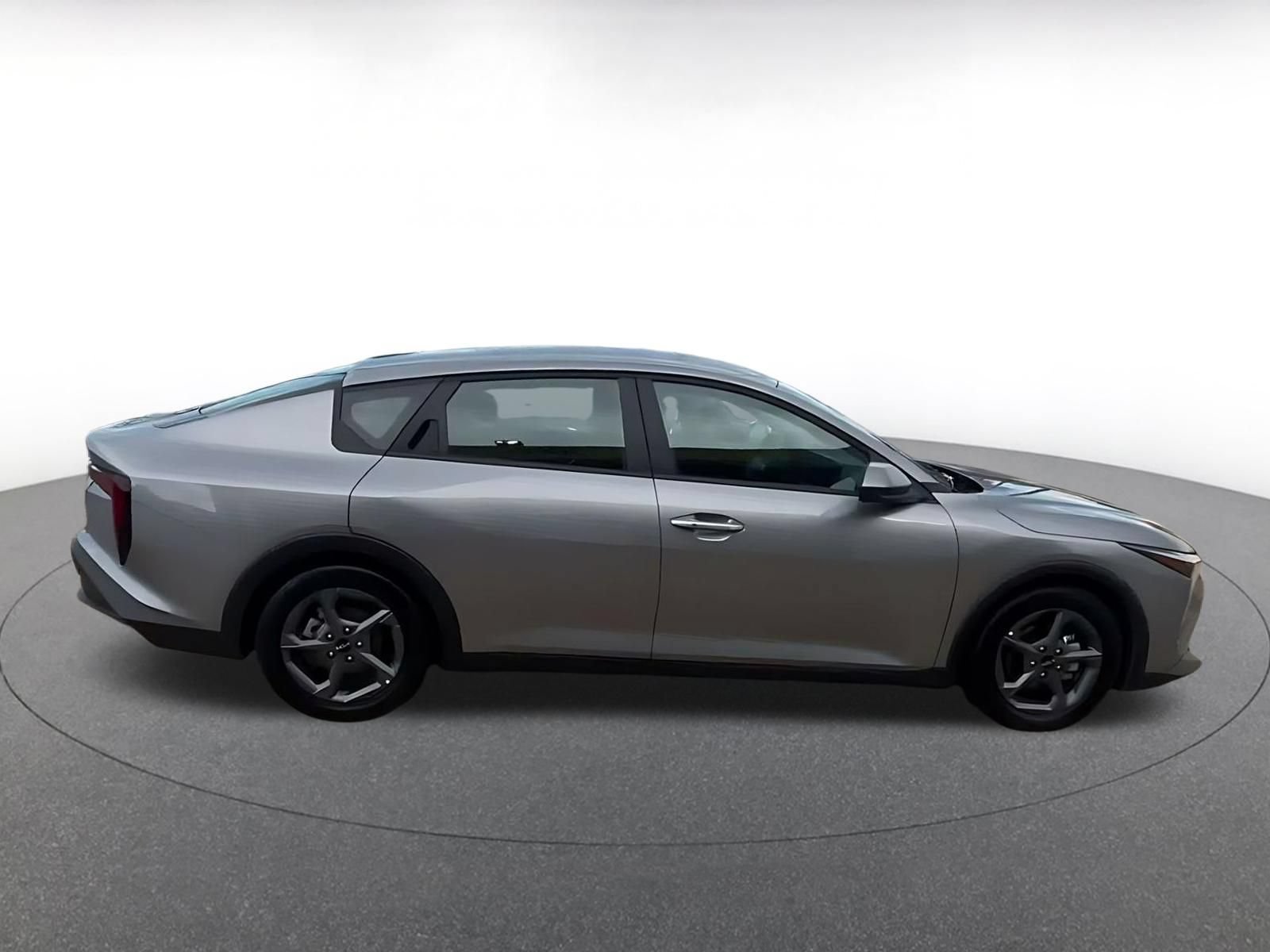 Used 2026 Kia K4 FWD image 15