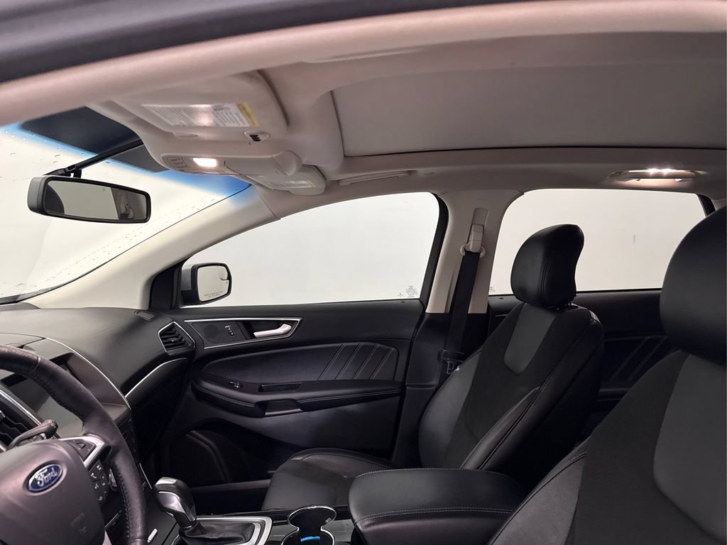 Used 2018 Ford Edge Sport w/ Technology Package AWD/4WD image 32