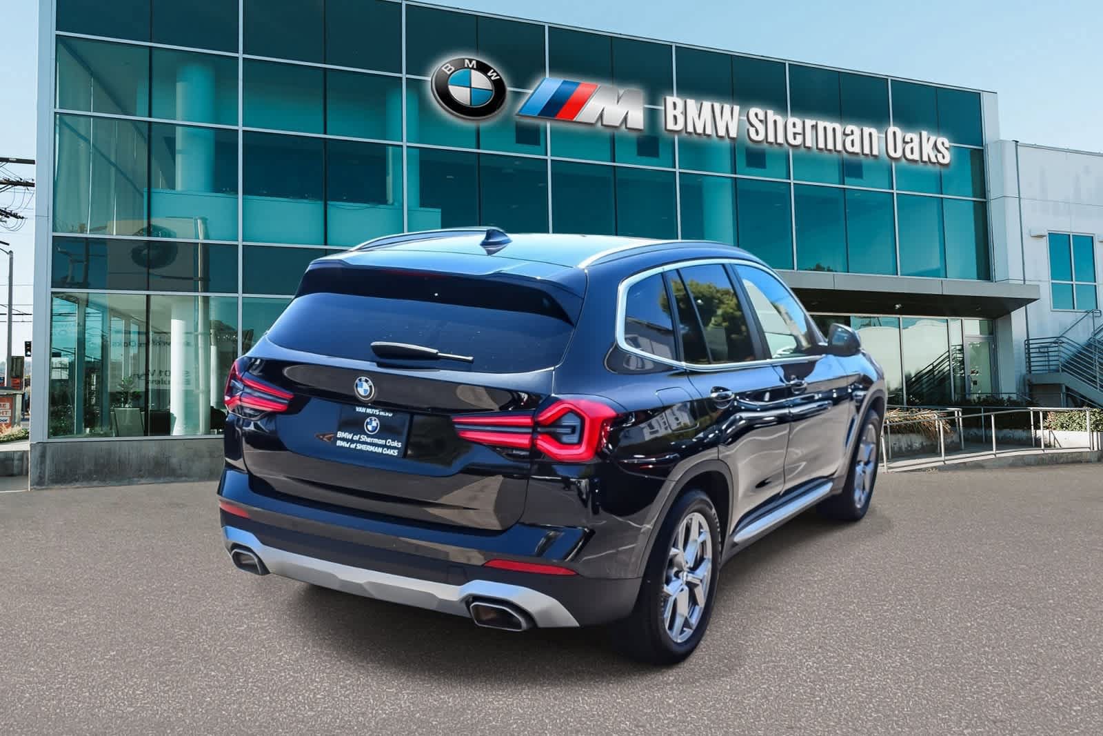 Certified 2023 BMW X3 sDrive30i w/ Premium Package RWD image 4