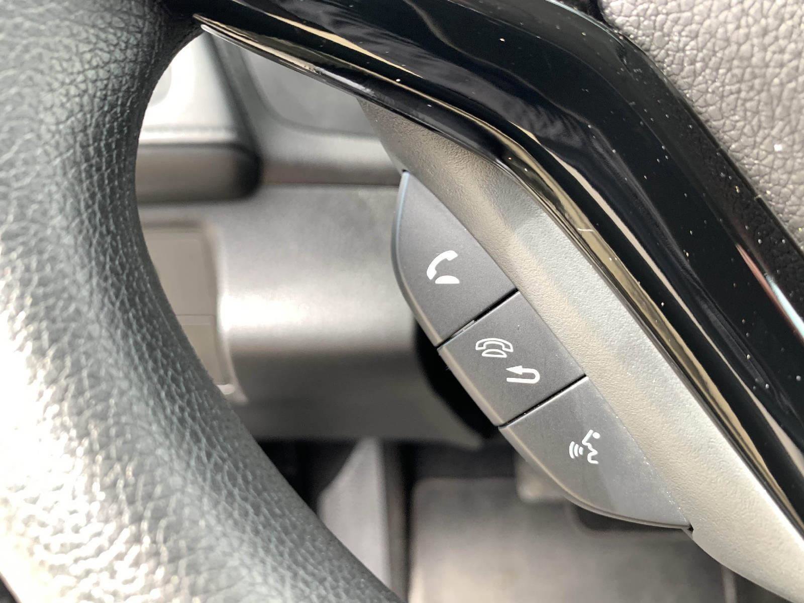 Used 2016 Honda HR-V LX image 17