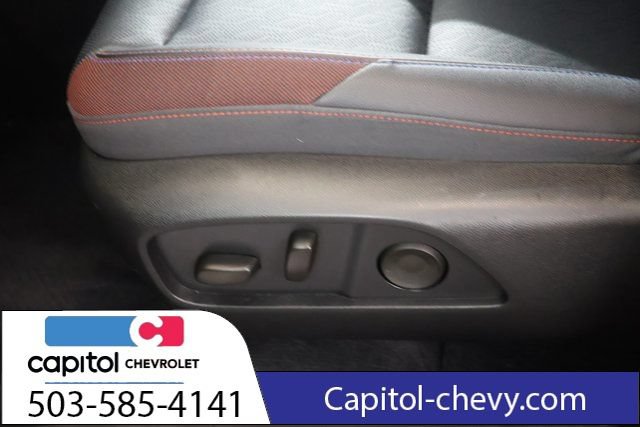 Used 2025 Chevrolet Equinox RS AWD/4WD image 14