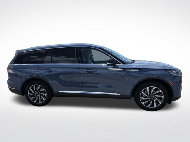 New 2026 Lincoln Aviator 2WD image 2