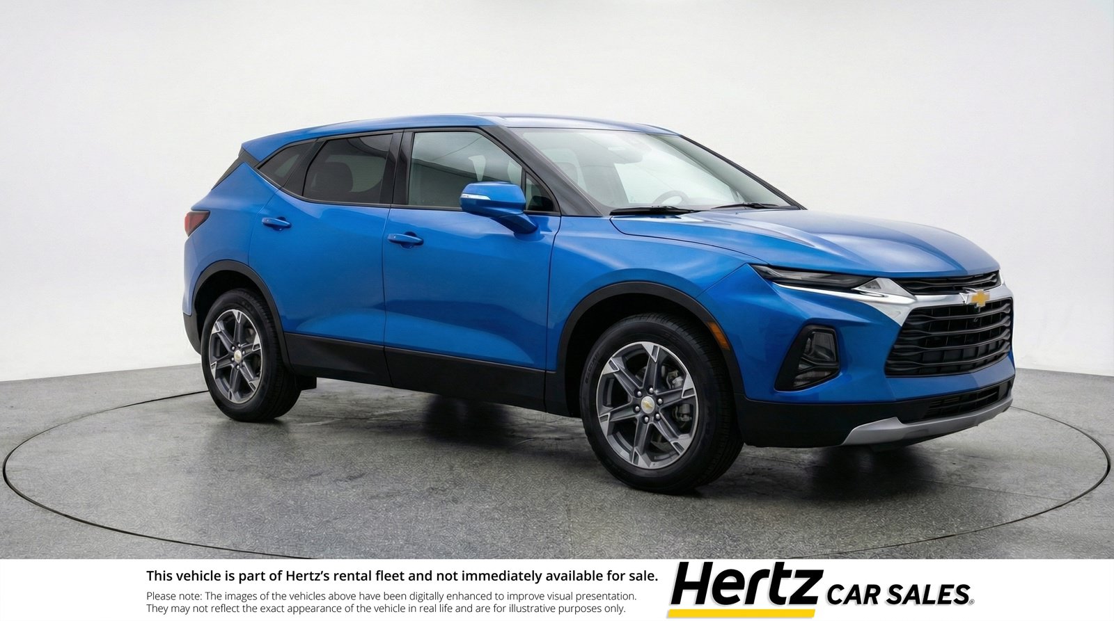 Used 2025 Chevrolet Blazer LT FWD image 1
