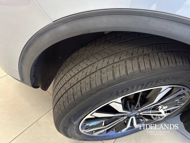 Used 2022 Ford Escape SE w/ SE Sport Appearance Package FWD image 31