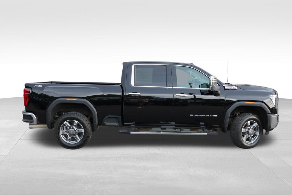 Used 2025 GMC Sierra 3500 SLT w/ SLT Premium Package AWD/4WD image 3