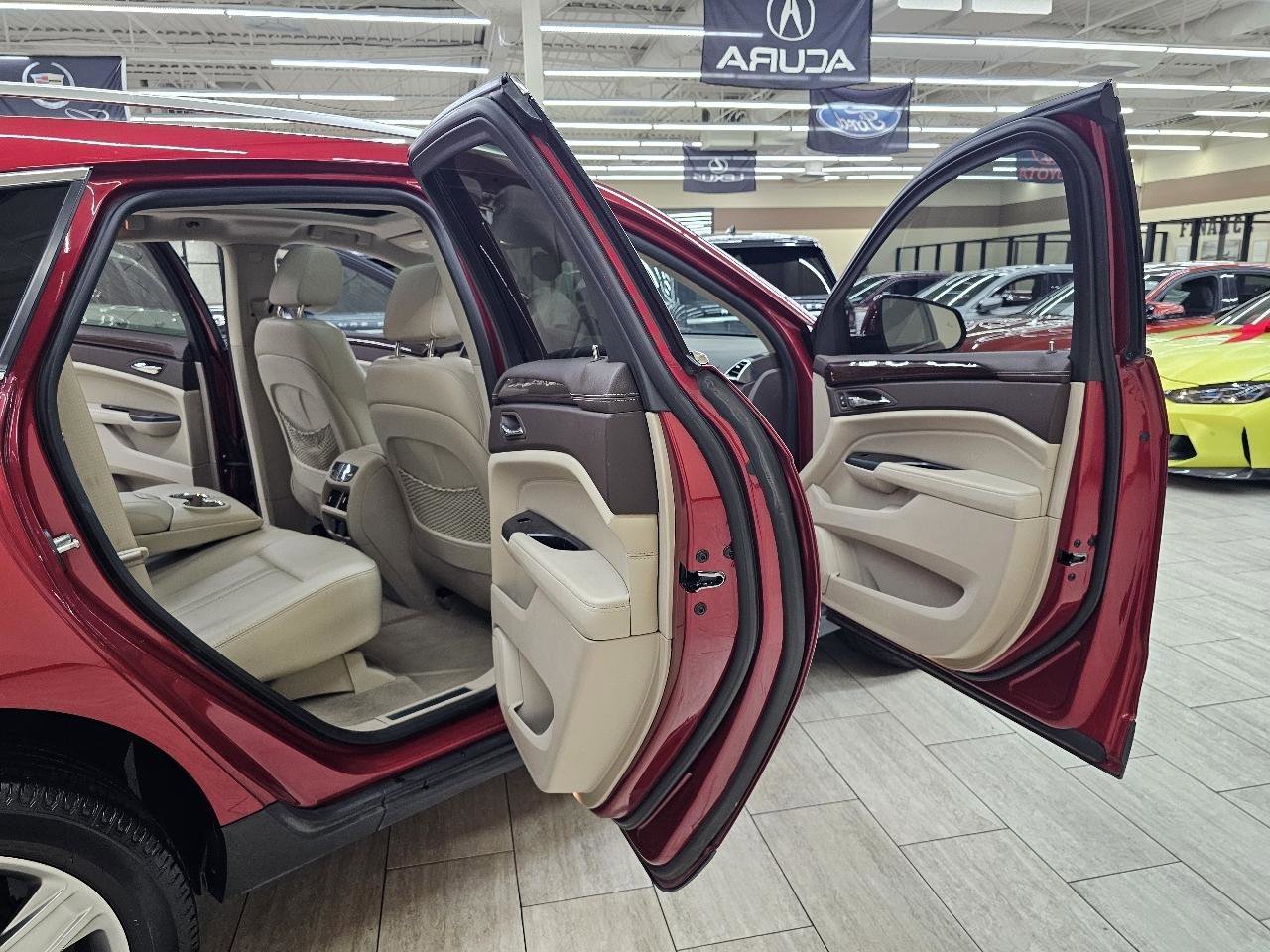 Used 2015 Cadillac SRX Premium w/ Driver Assist Package image 15