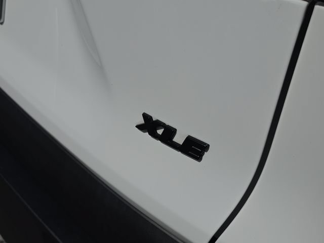 Used 2024 Toyota RAV4 XLE FWD image 6
