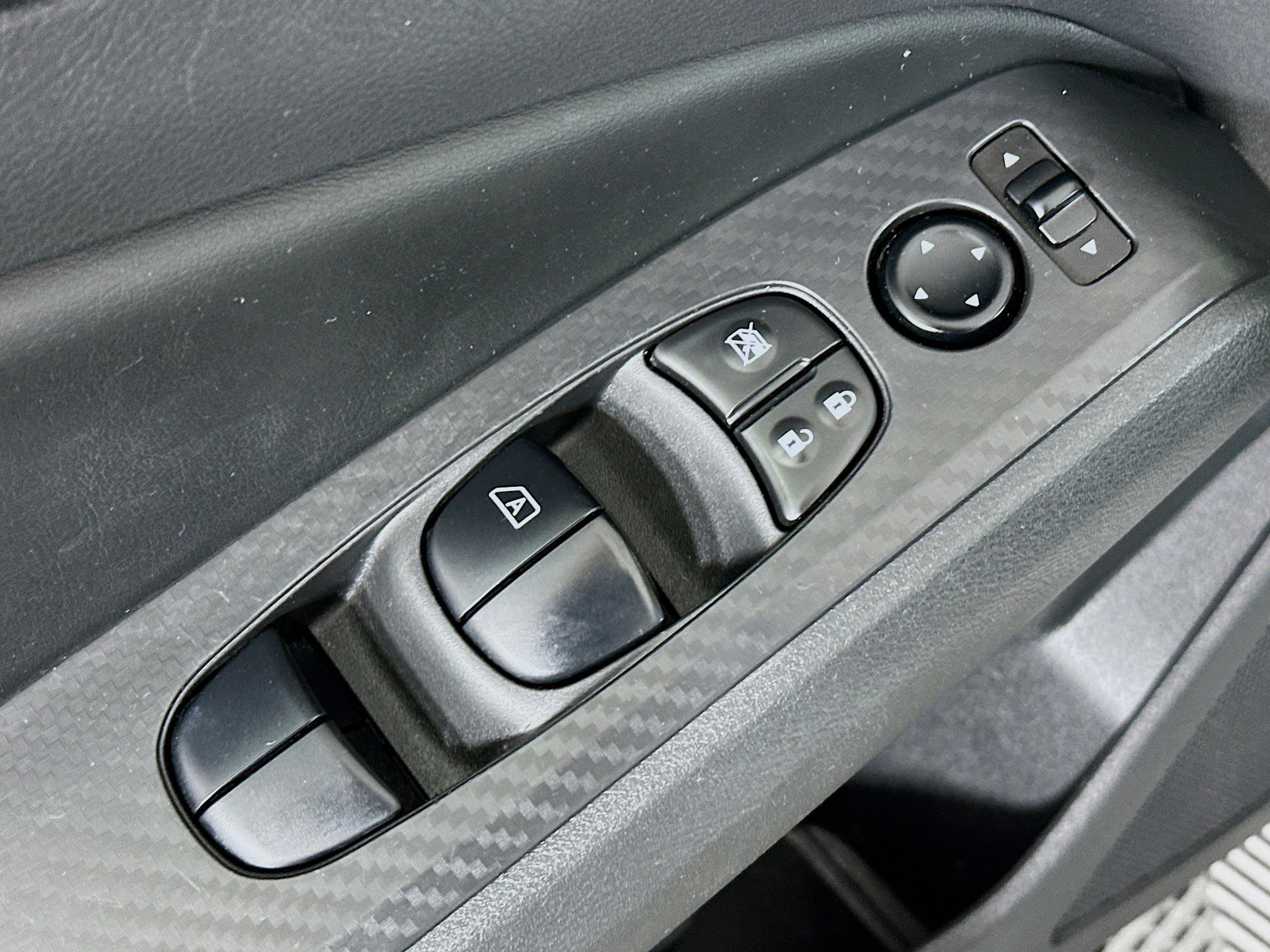 Used 2024 Nissan Altima 2.5 SV image 15