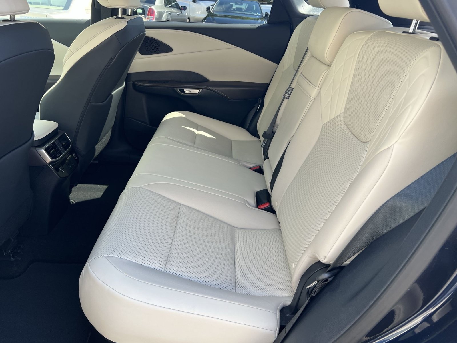 Used 2023 Lexus RX 350 Premium w/ Accessory Package AWD/4WD image 25