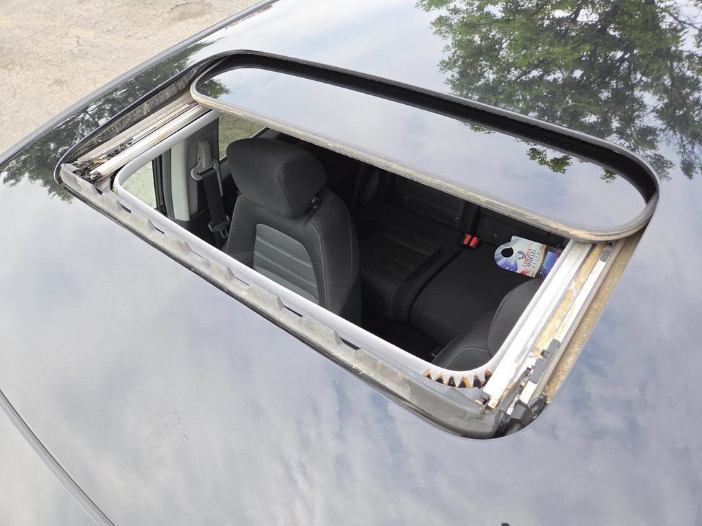 Used 2021 Honda CR-V EX image 3