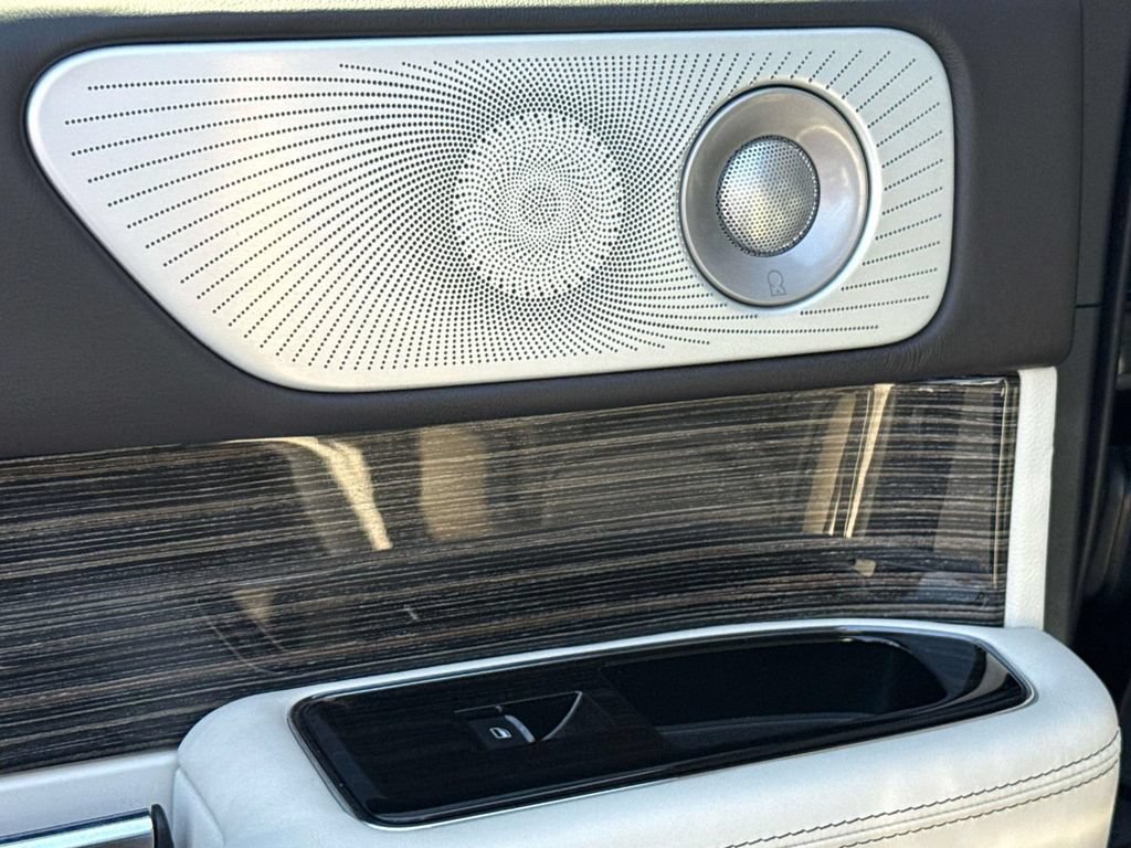 Certified 2022 Lincoln Navigator Black Label AWD/4WD image 10