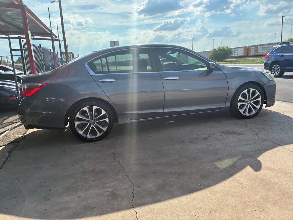 Used 2013 Honda Accord Sport image 15