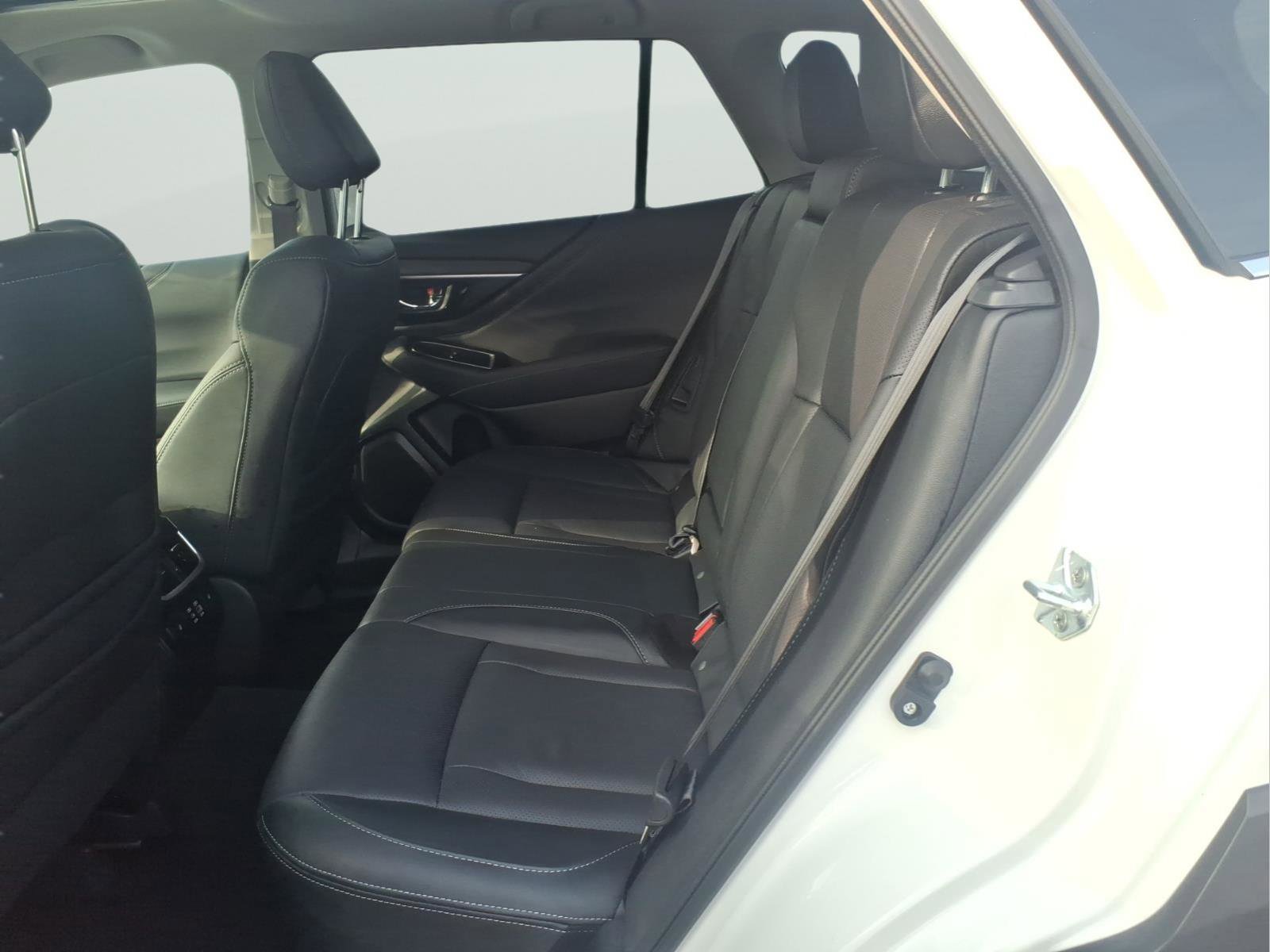 Used 2024 Subaru Outback Limited image 9