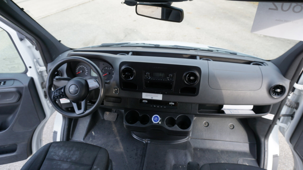 Used 2019 Freightliner Sprinter 170 image 18
