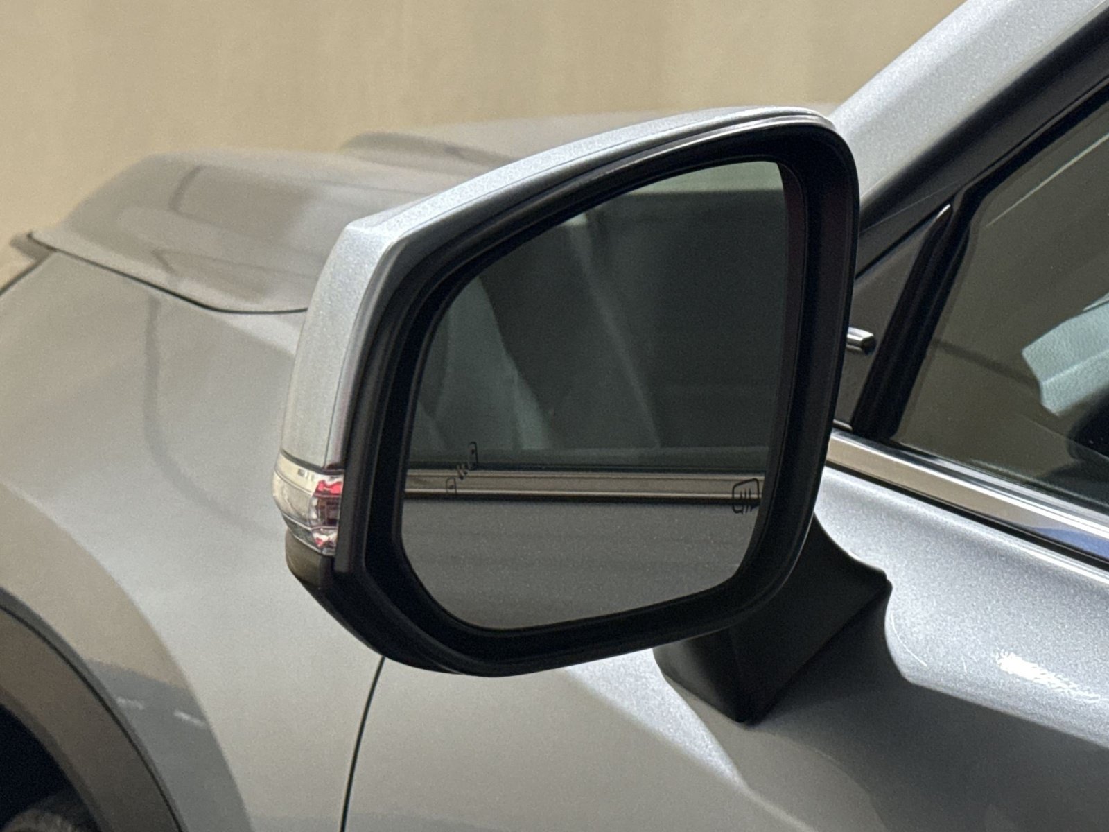 Used 2024 Toyota Grand Highlander AWD image 15
