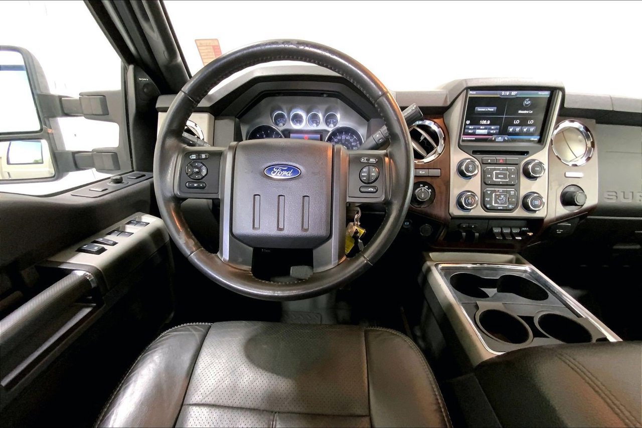 Used 2016 Ford F250 Lariat w/ Lariat Ultimate Package AWD/4WD image 4