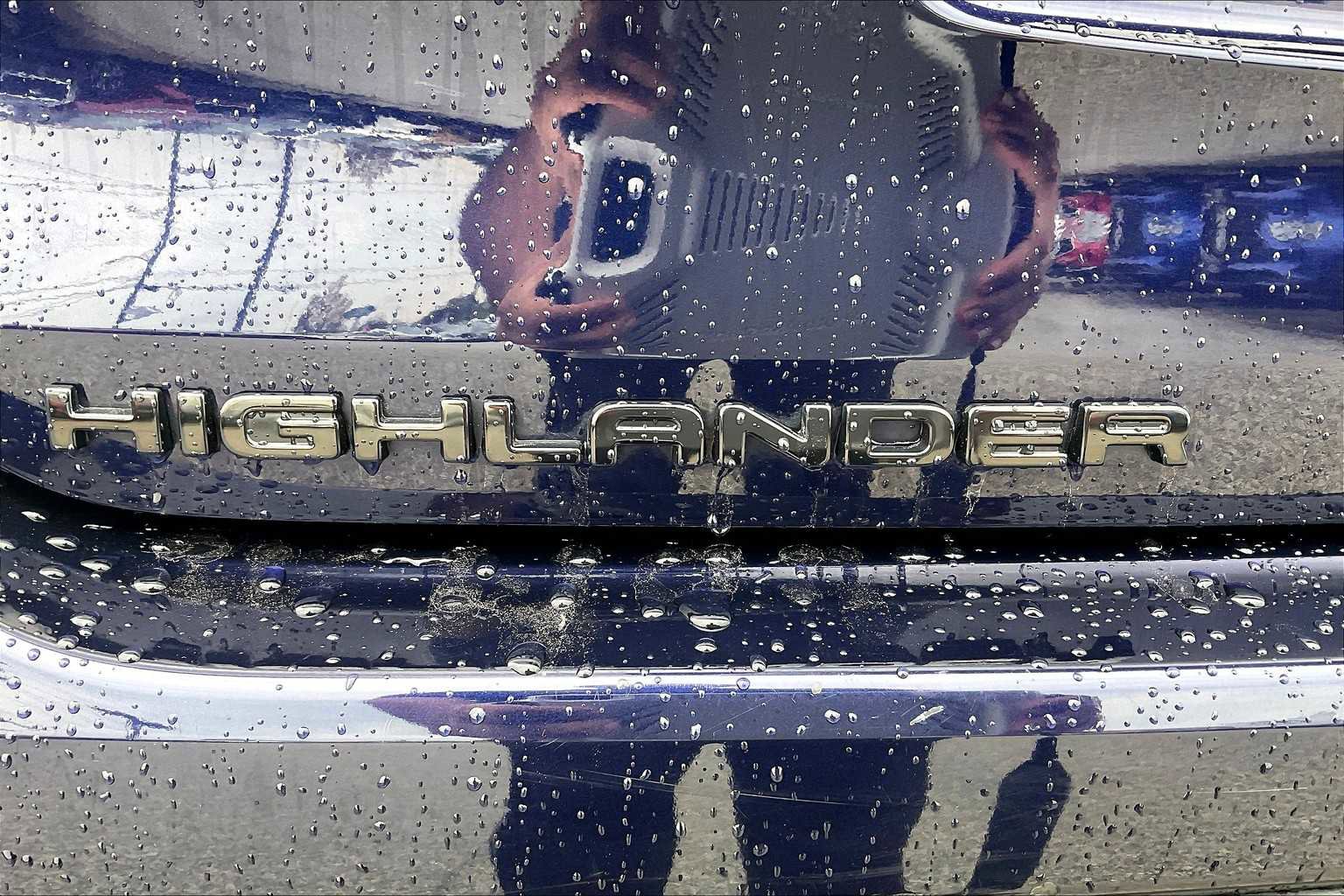 Used 2023 Toyota Highlander L image 9