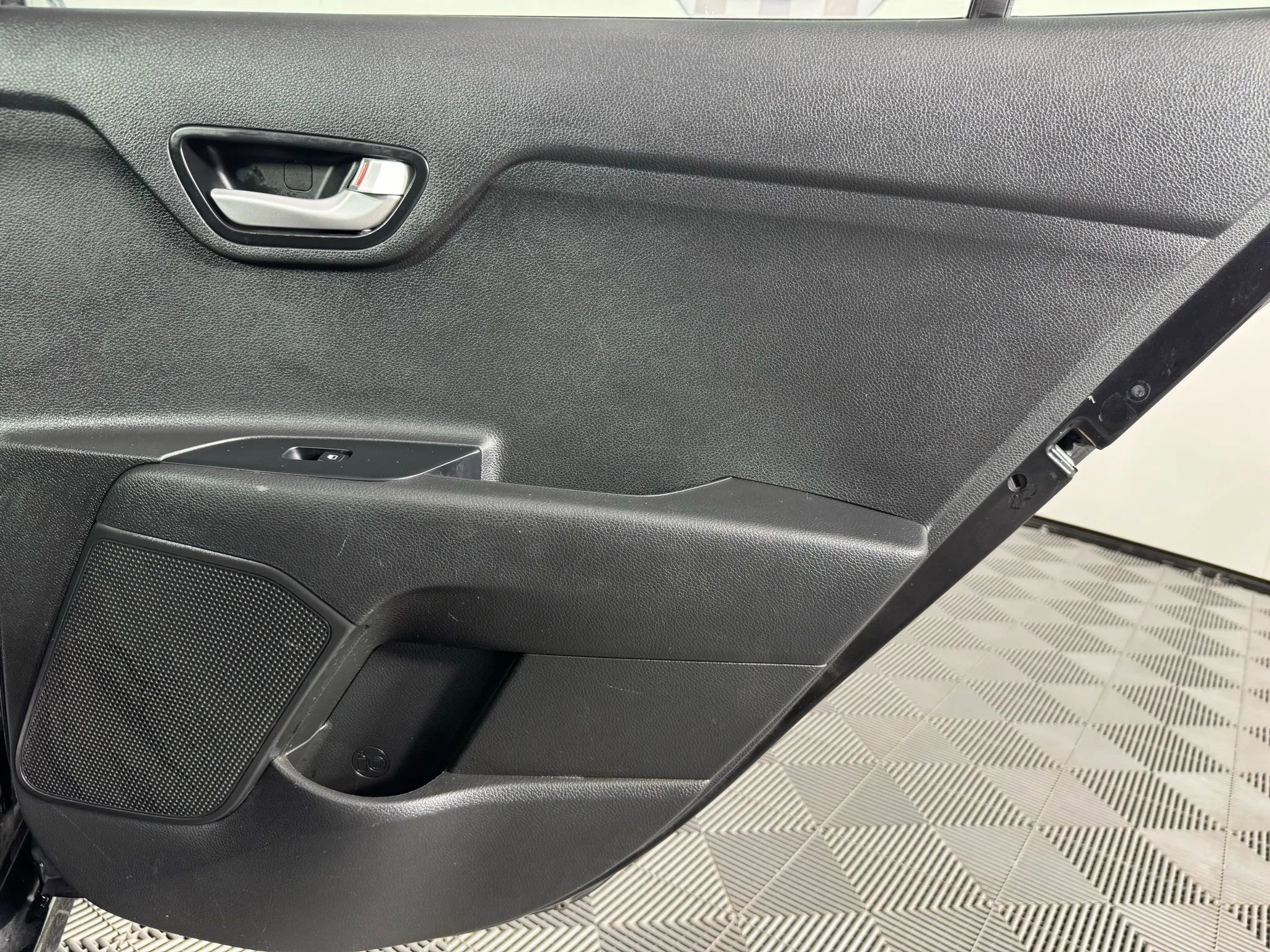 Used 2019 Kia Rio LX image 37