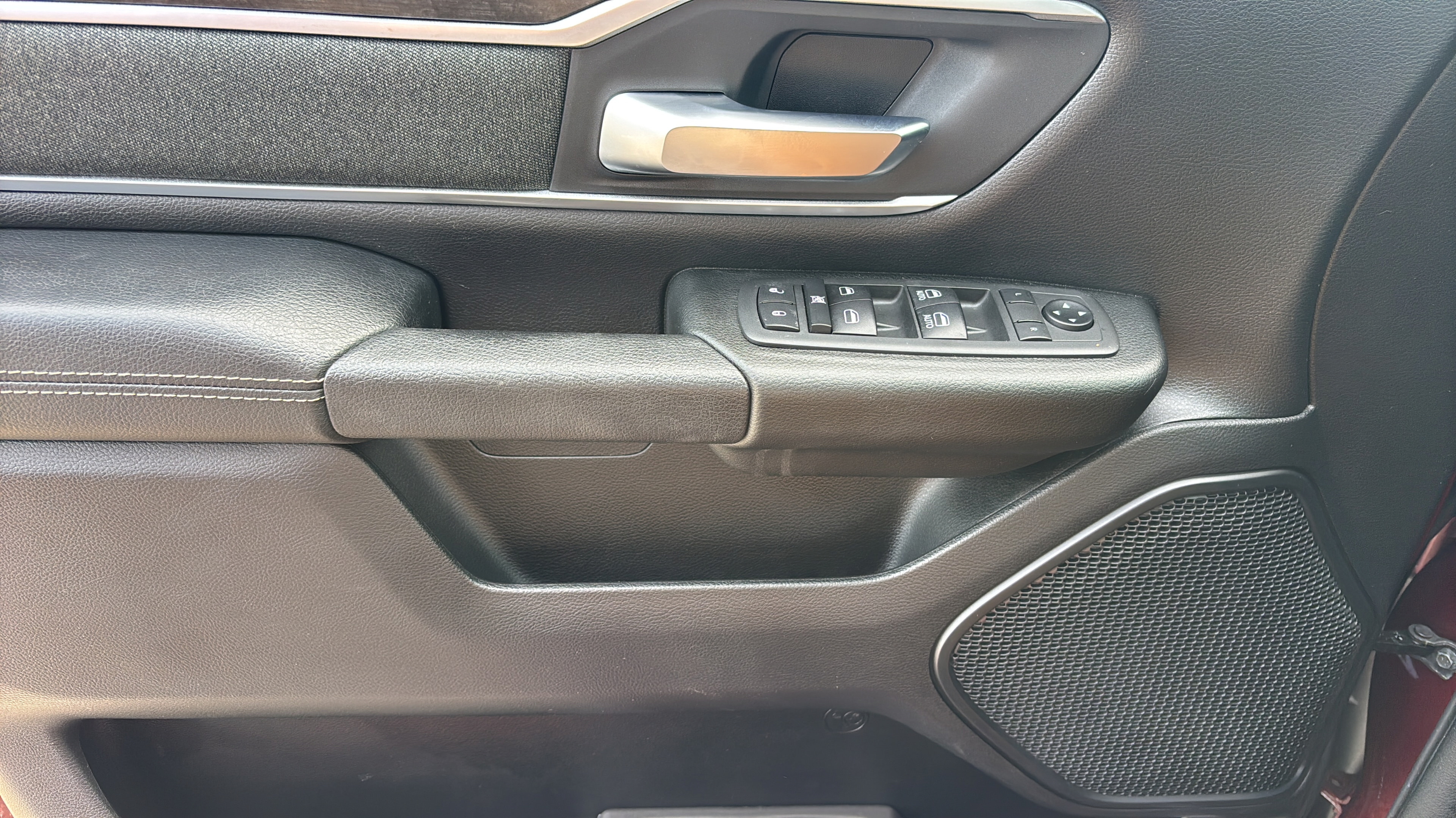 Used 2020 RAM 1500 Big Horn AWD/4WD image 16