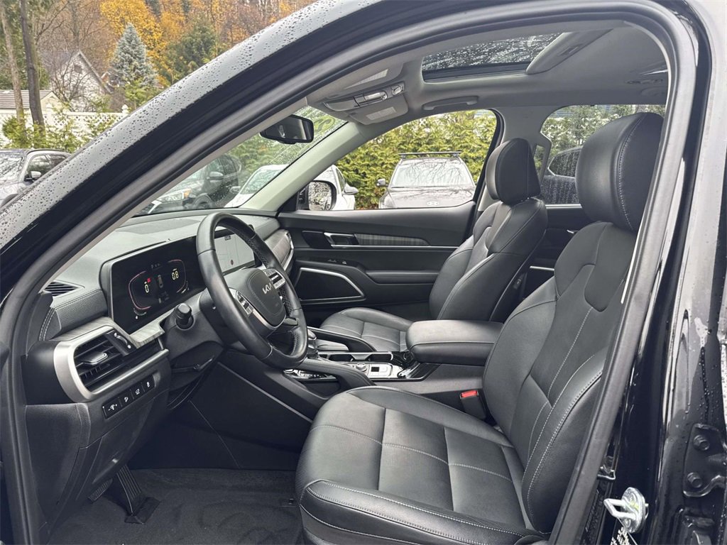 Used 2023 Kia Telluride EX image 20