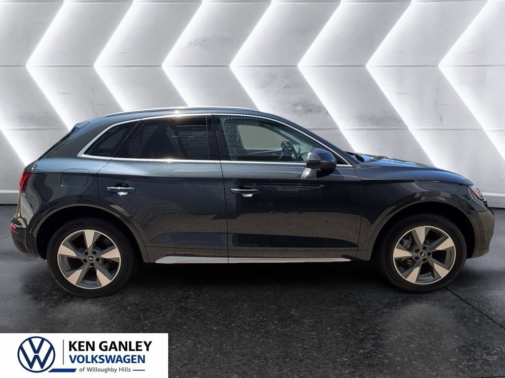 Used 2024 Audi Q5 2.0T Premium Plus w/ Premium Plus Package AWD/4WD image 6