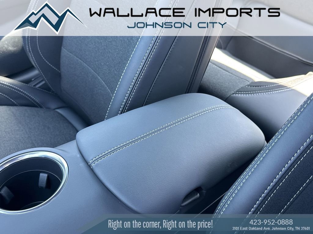 Used 2025 Ford Mustang GT RWD image 19