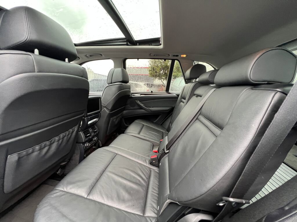 Used 2009 BMW X5 xDrive30i image 12