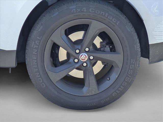 Used 2017 Jaguar F-PACE Prestige image 17