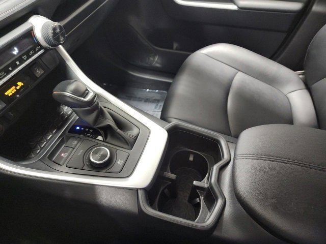 Certified 2022 Toyota RAV4 XLE Premium image 32
