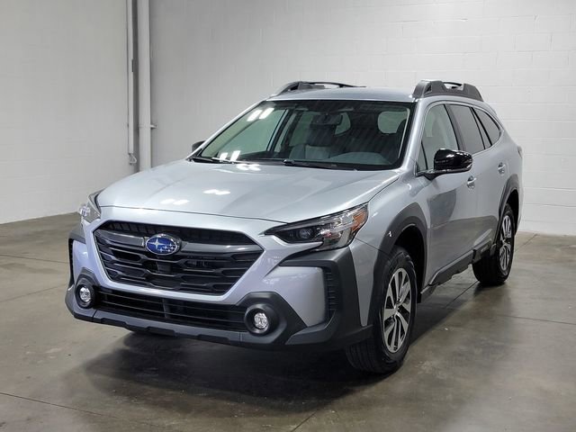 Used 2025 Subaru Outback Premium w/ Popular Package #1A image 2