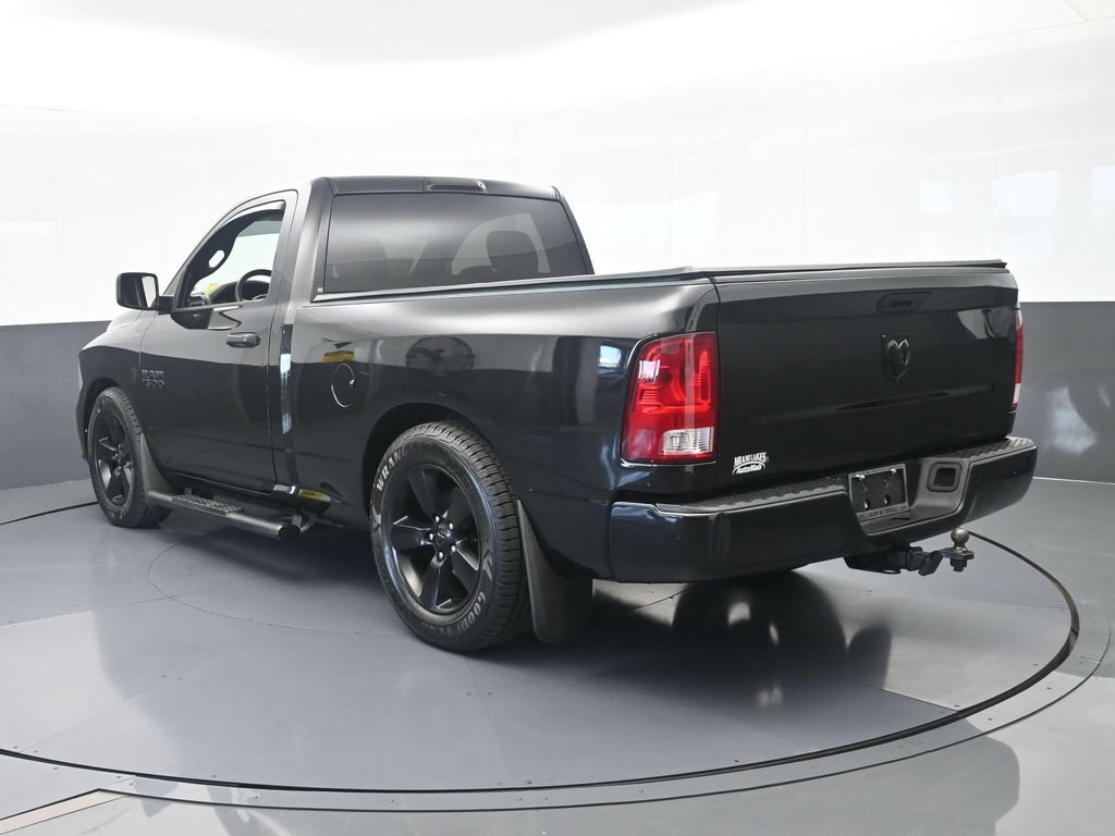 Used 2018 RAM 1500 Express w/ Black Ram 1500 Express Group RWD image 4