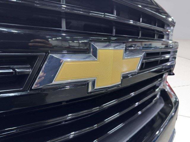 Used 2021 Chevrolet Silverado 1500 High Country w/ Z71 Off-Road Package AWD/4WD image 16