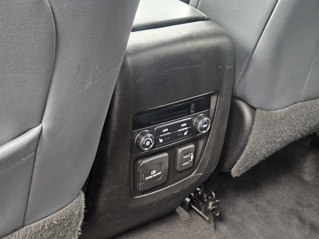 Used 2019 Buick Enclave Premium AWD/4WD image 11