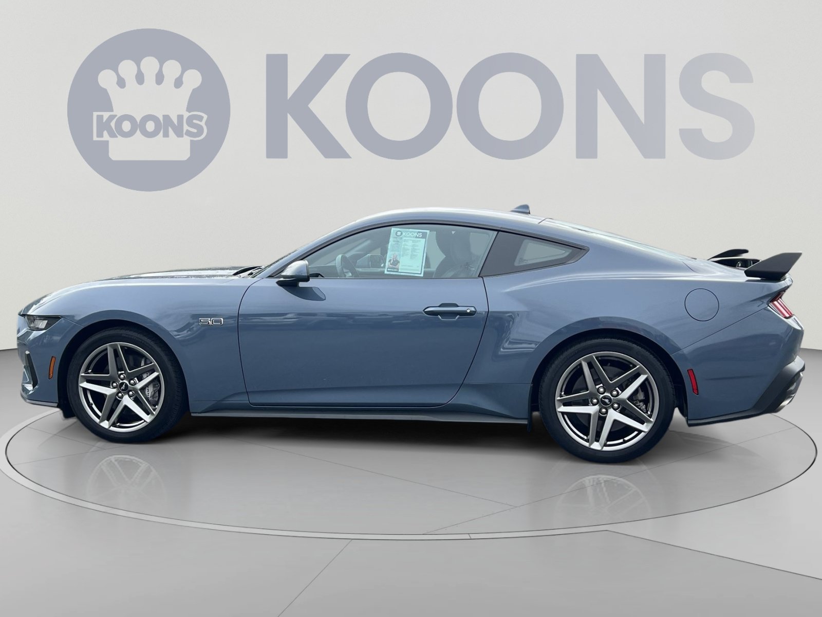 Used 2025 Ford Mustang GT Premium RWD image 5