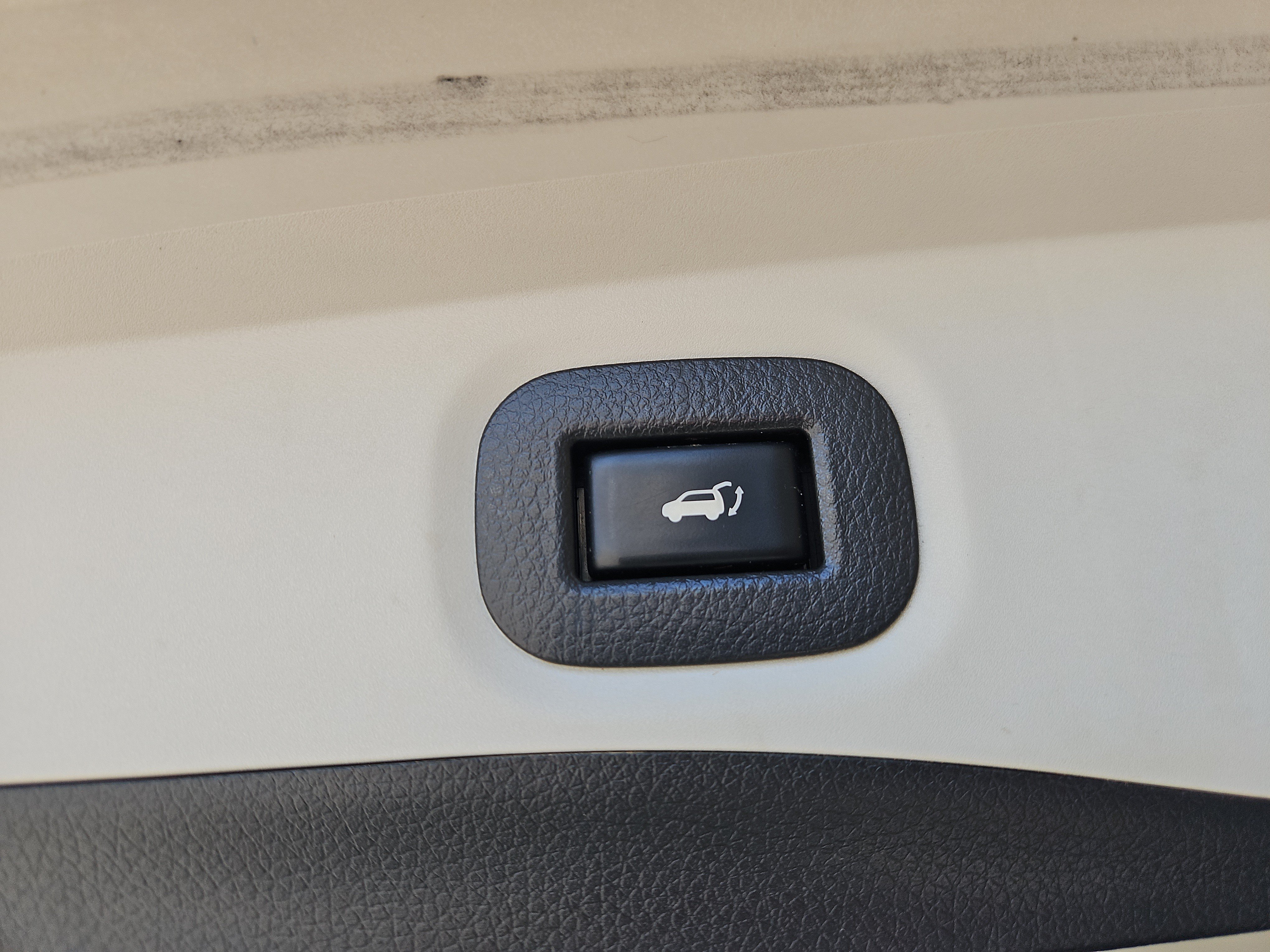 Used 2017 Nissan Rogue SL w/ SL Premium Package AWD/4WD image 12
