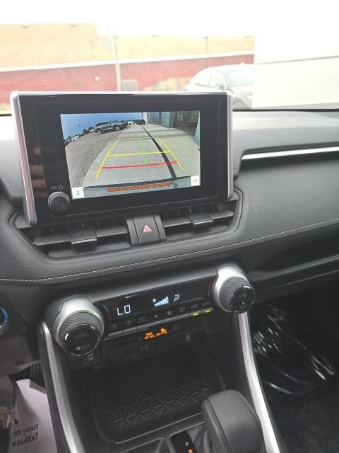 Used 2025 Toyota RAV4 XLE AWD/4WD image 15