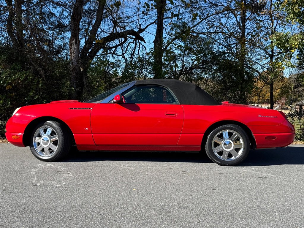 Used 2004 Ford Thunderbird image 9