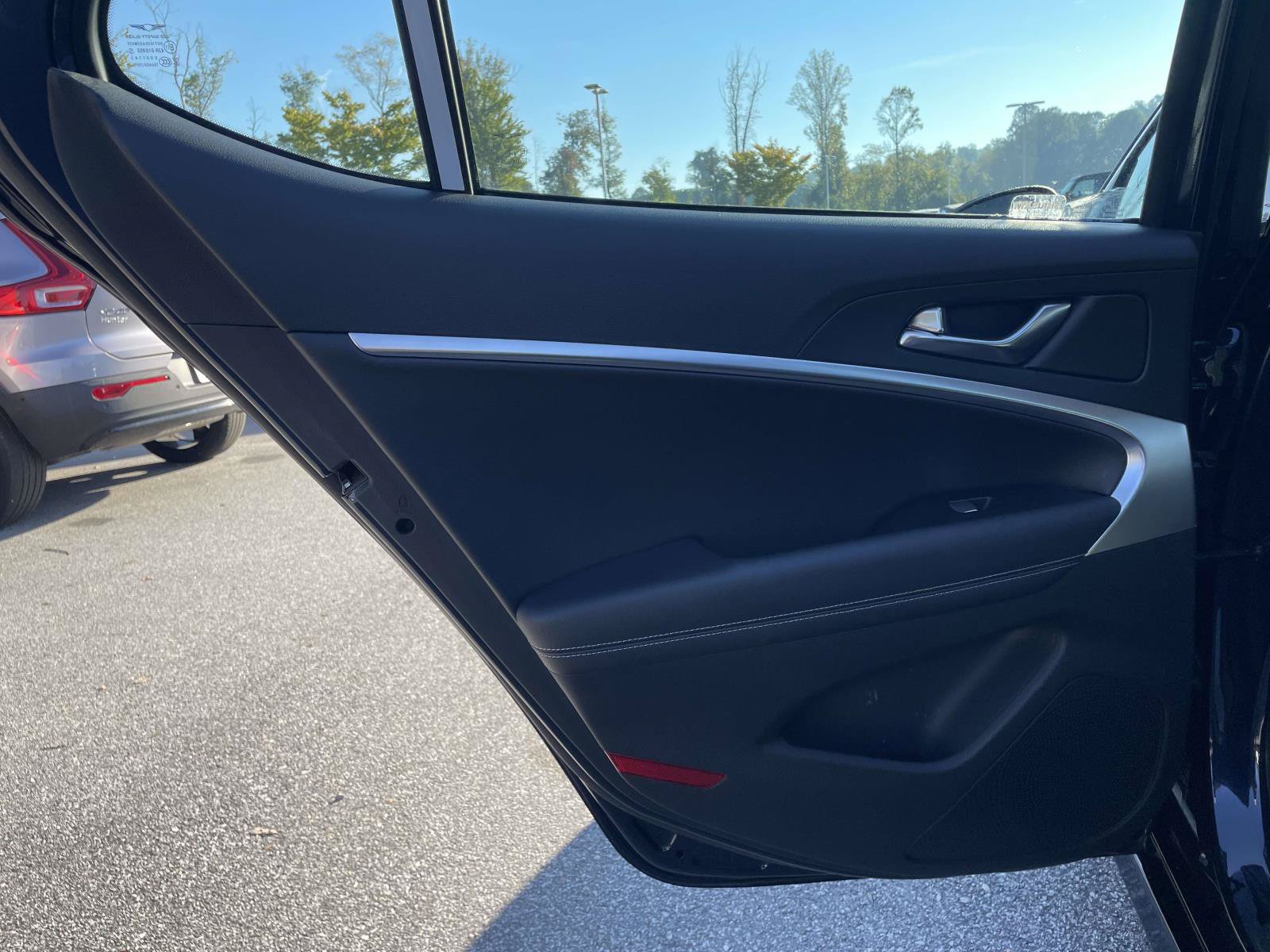 Used 2026 Genesis G70 2.5T RWD image 2