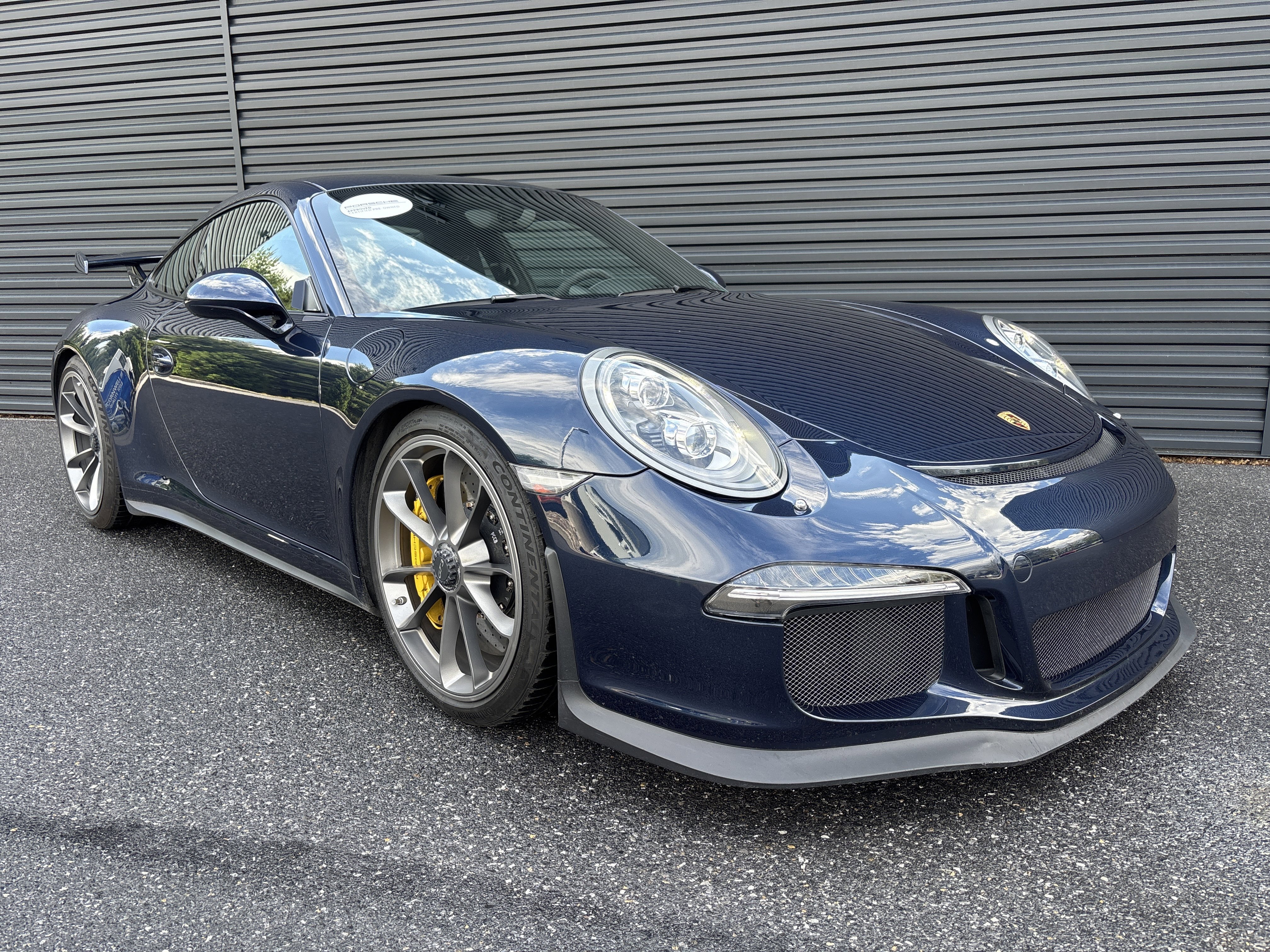 Used 2015 Porsche 911 GT3 RWD image 8