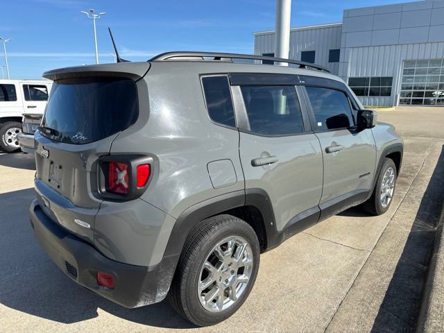 Used 2021 Jeep Renegade Latitude w/ Sun & Sound Group FWD image 10