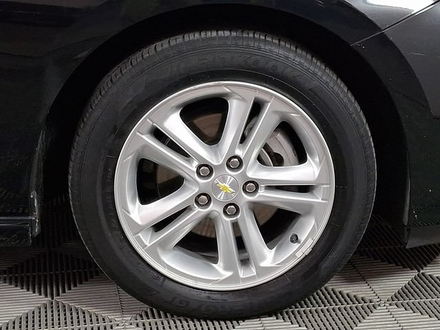 Used 2018 Chevrolet Cruze LT w/ Convenience Package FWD image 11