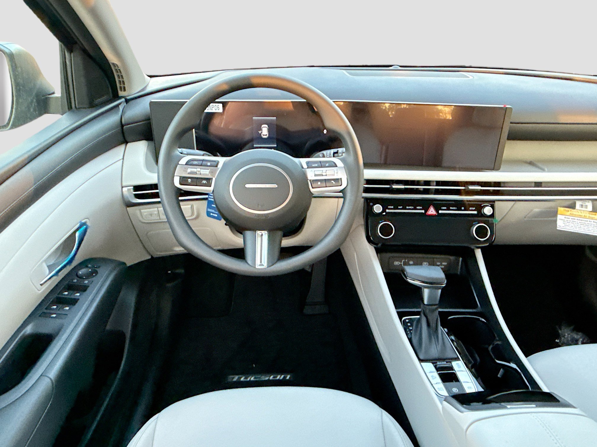 New 2026 Hyundai Tucson SEL FWD image 17