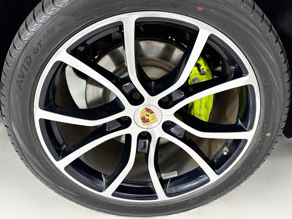 Used 2019 Porsche Cayenne E-Hybrid AWD/4WD image 32