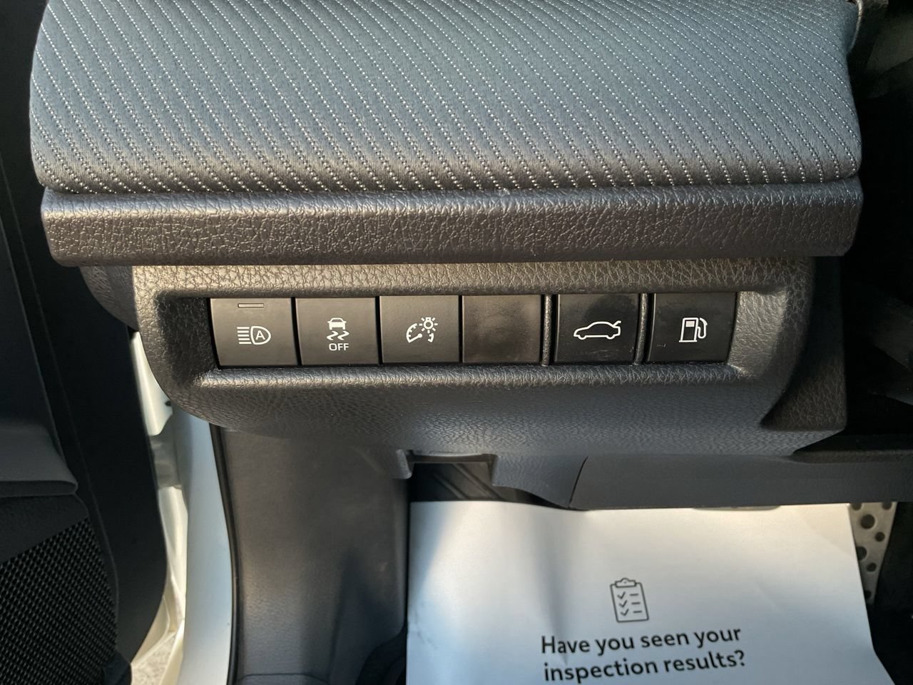 Used 2025 Toyota Camry SE FWD image 19