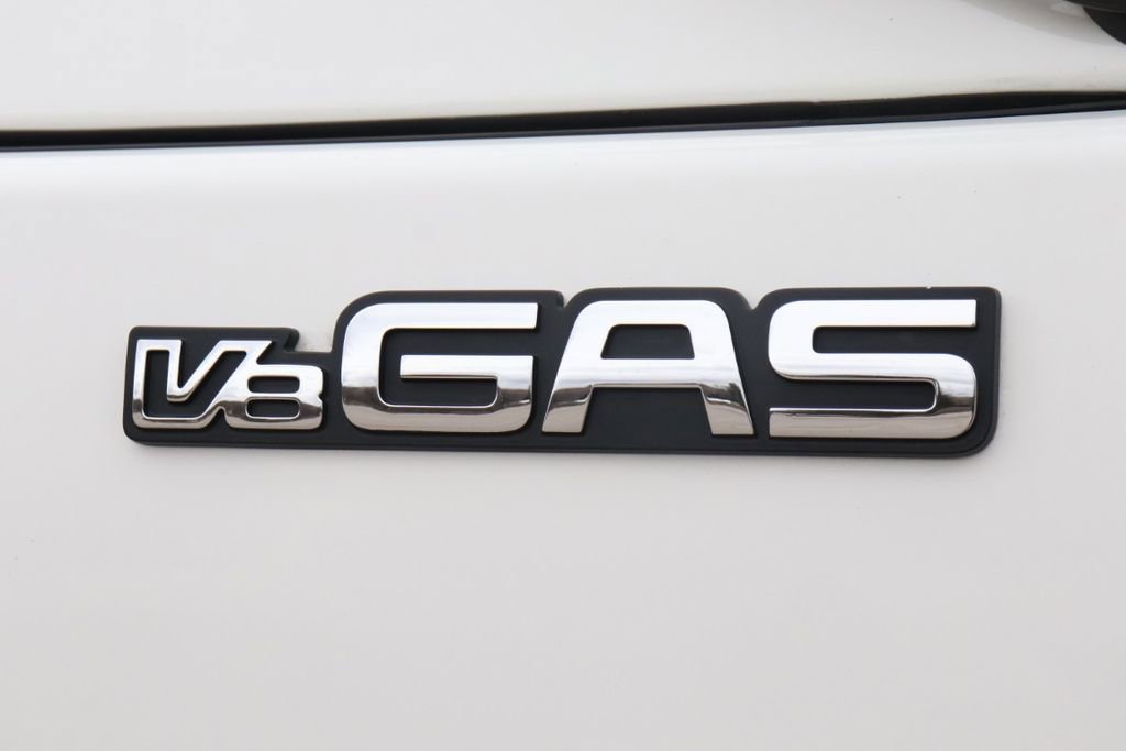 Used 2020 Isuzu NPR image 51