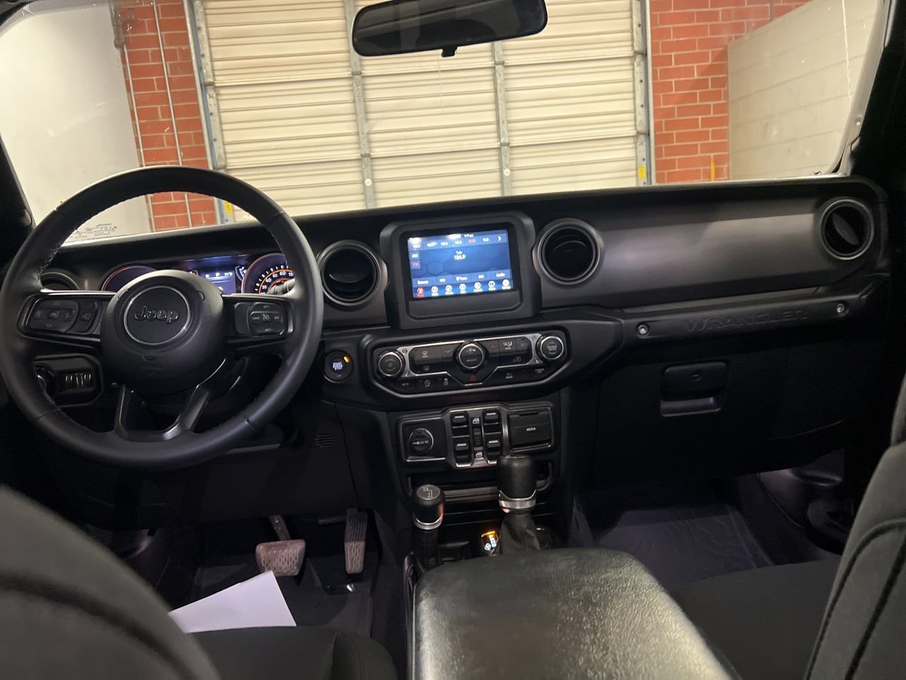 Used 2022 Jeep Wrangler Unlimited Sport AWD/4WD image 17